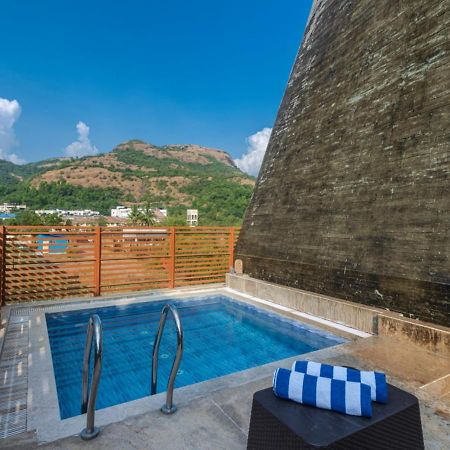 Saffronstays Urja, Lonavala - Private Villa With 2 Pools, Spa Room, Private Elevator & Waterfall Eksteriør bilde