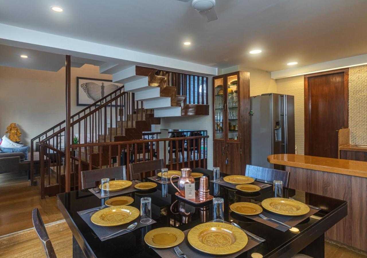 Saffronstays Urja, Lonavala - Private Villa With 2 Pools, Spa Room, Private Elevator & Waterfall Eksteriør bilde